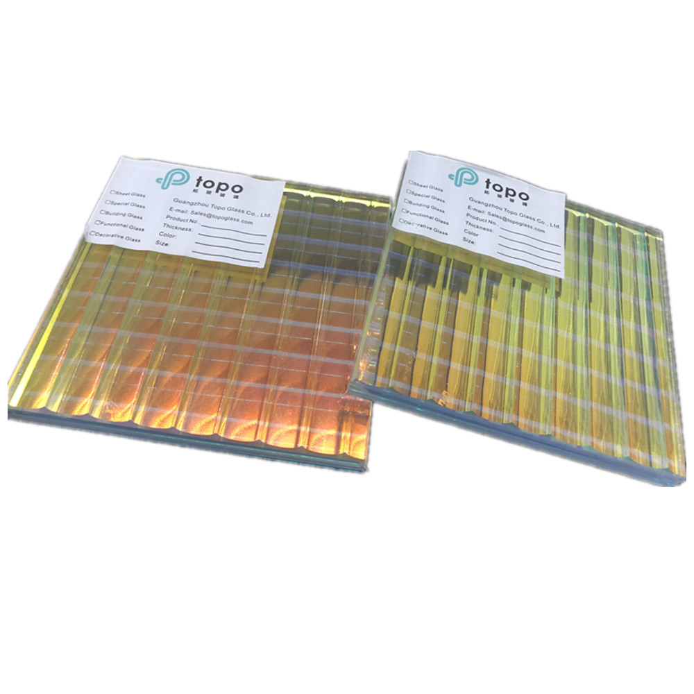 Gradient Pattern Laminated Art Glass with Different Angles Show Different Colors